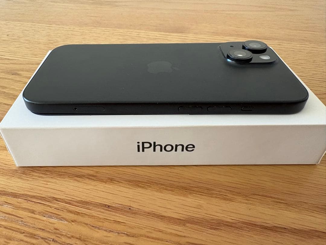 【美品】iPhone15 128GB ブラック(SIMフリー)