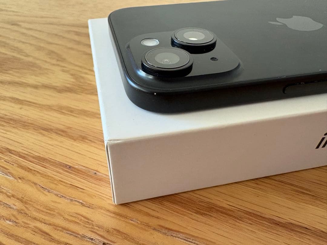 【美品】iPhone15 128GB ブラック(SIMフリー)