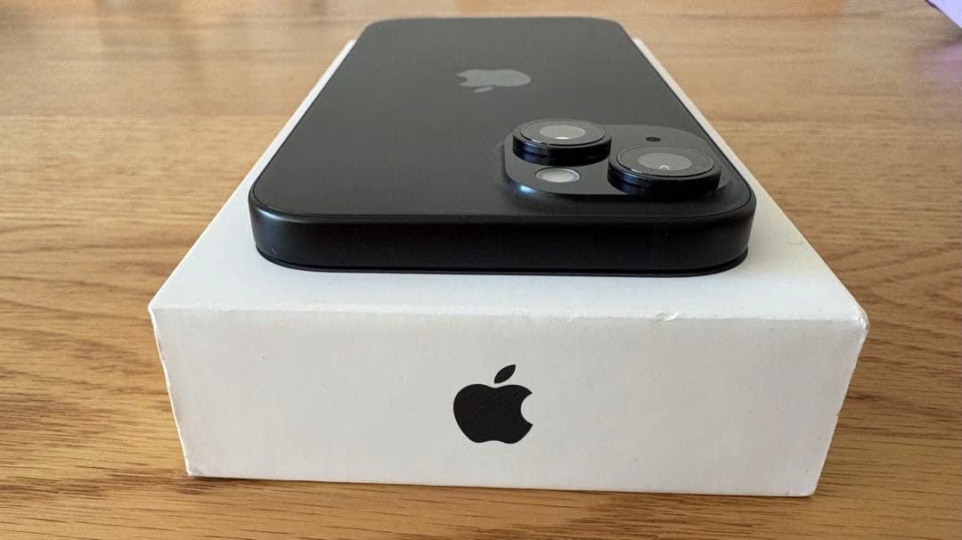 【美品】iPhone15 128GB ブラック(SIMフリー)