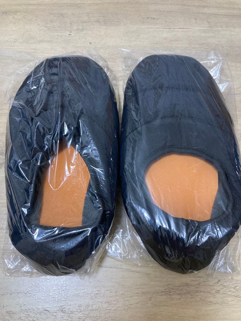 オーラ岩盤 あったかインナーベスト&あったか足湯気分ルームシューズ　2点セット