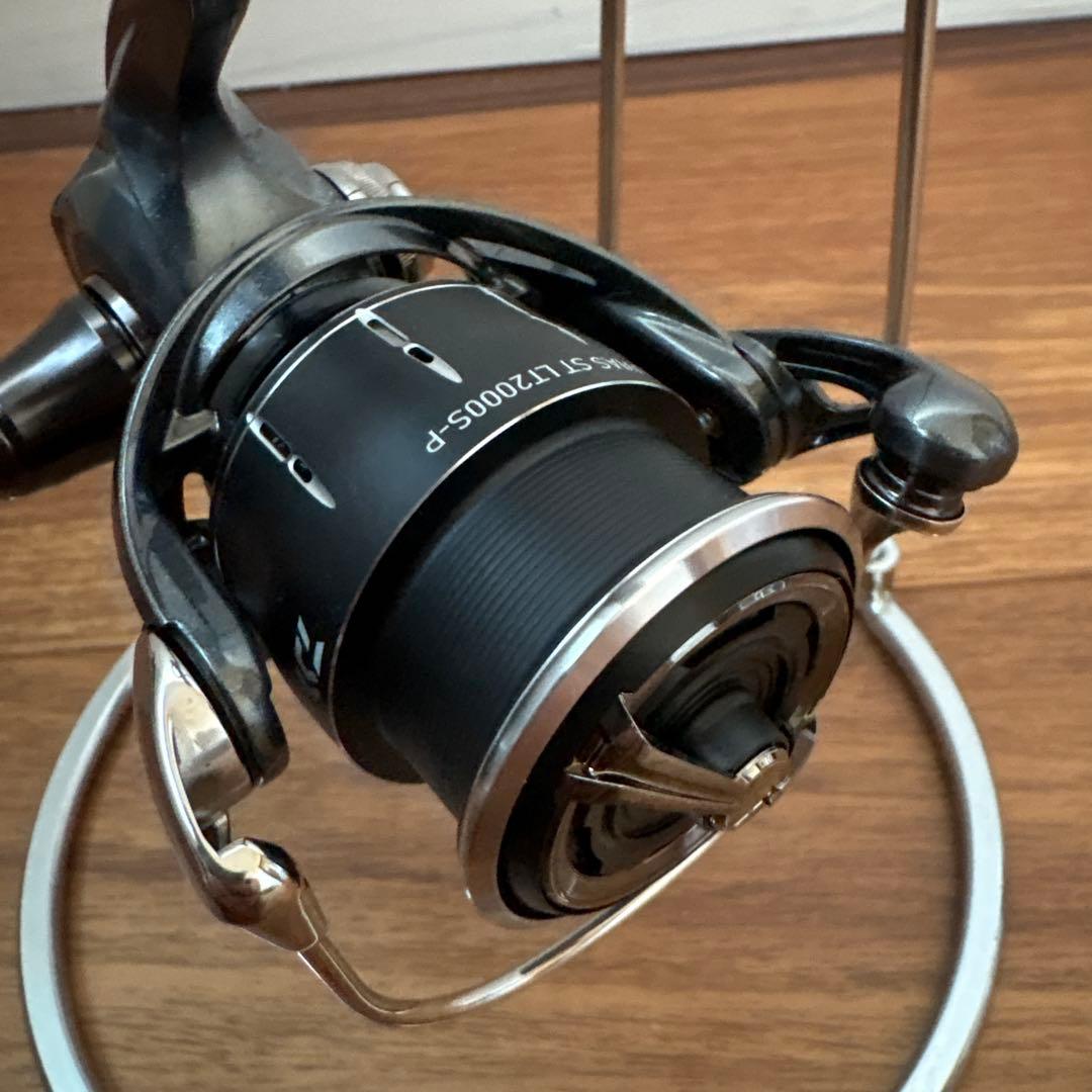 24ルビアス ST LT2000S-P リール アジング メバリング トラウト