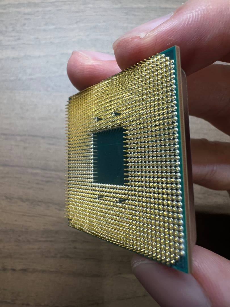AMD Ryzen 7 5700x(箱あり)