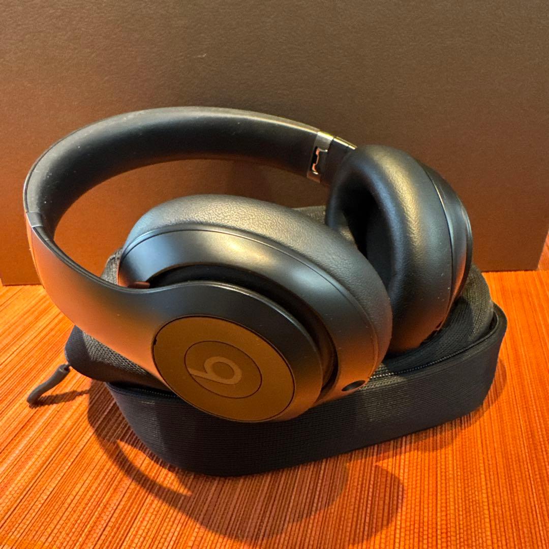 【美品】Beats Studio Pro ヘッドホンブラック