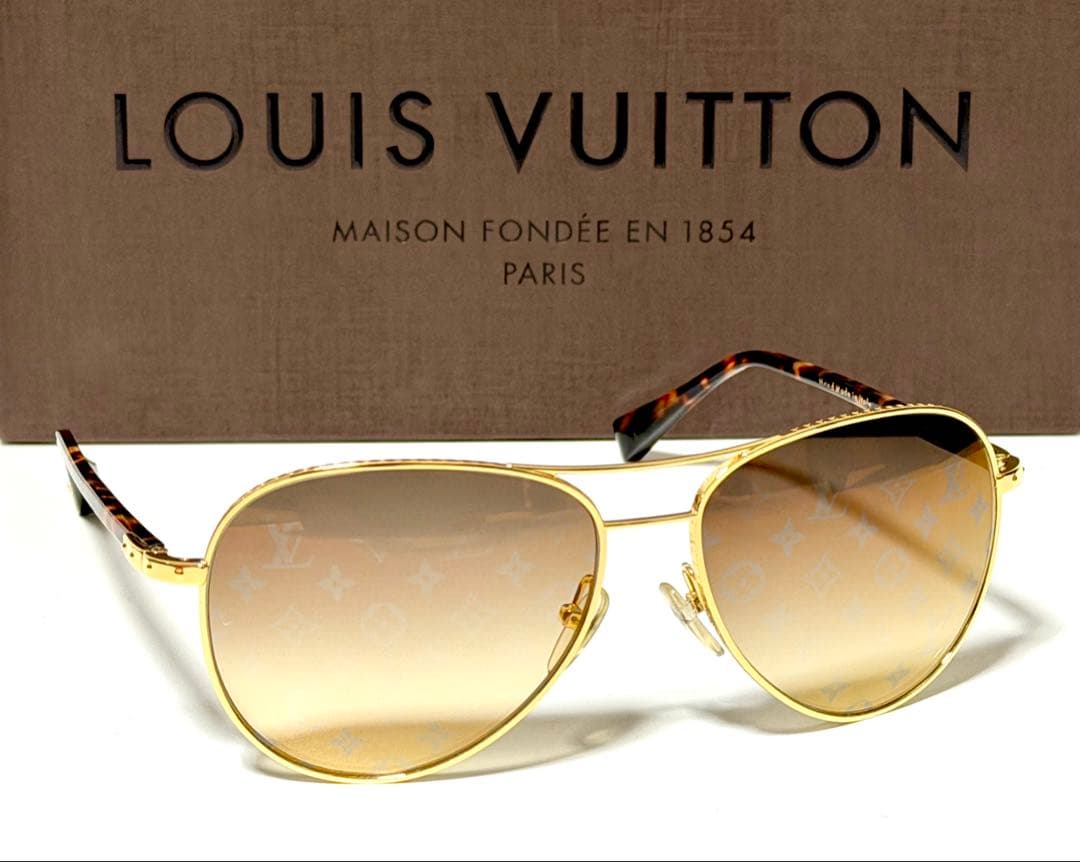 ■おにぎり■✨美品⚜️LOUIS VUITTON⚜️サングラス LV