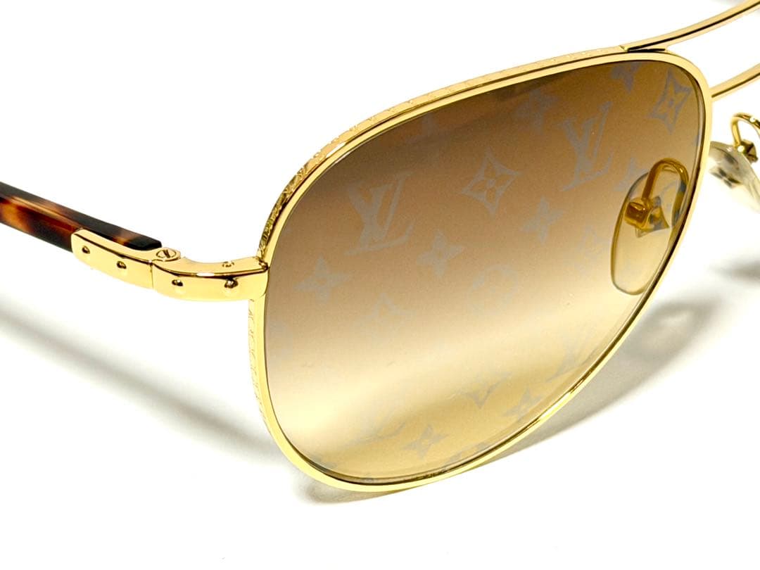 ■おにぎり■✨美品⚜️LOUIS VUITTON⚜️サングラス LV