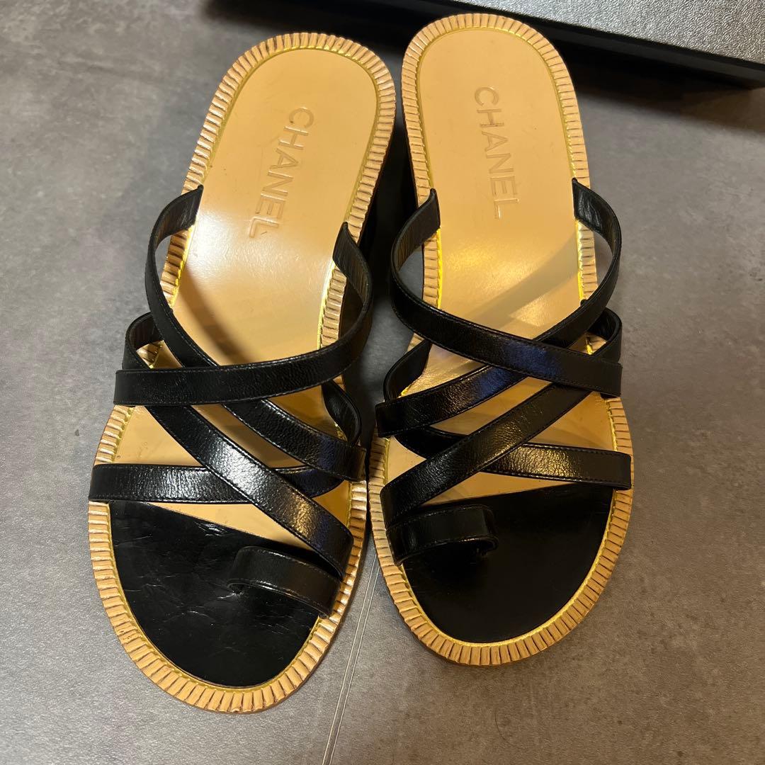 CHANEL ブラックレザー ミュール