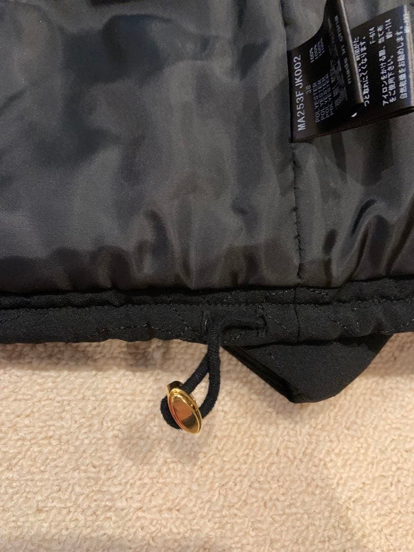 ミュベール 今期　立体フラワージャケット　ジャンパー　３８４０新品　ブラック