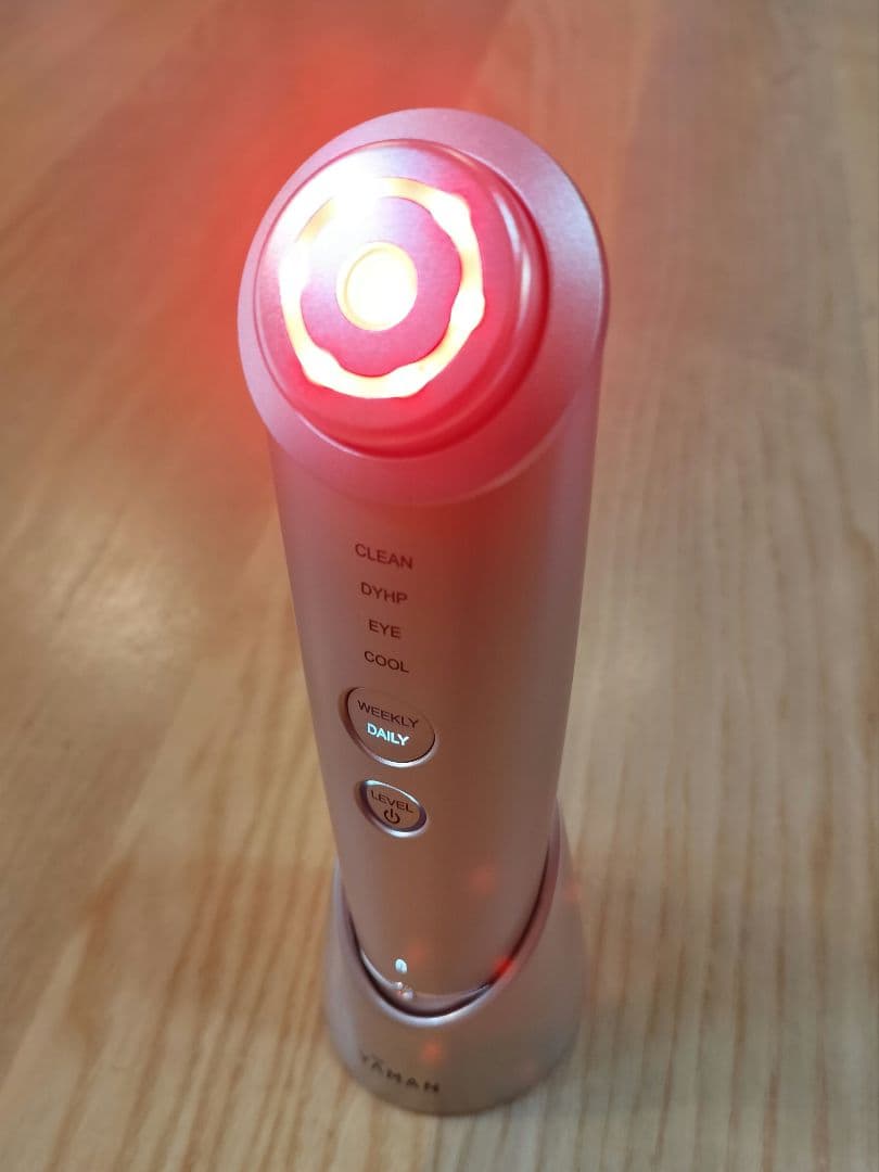 YA-MAN美顔器　フォトプラスシャイニーネオ