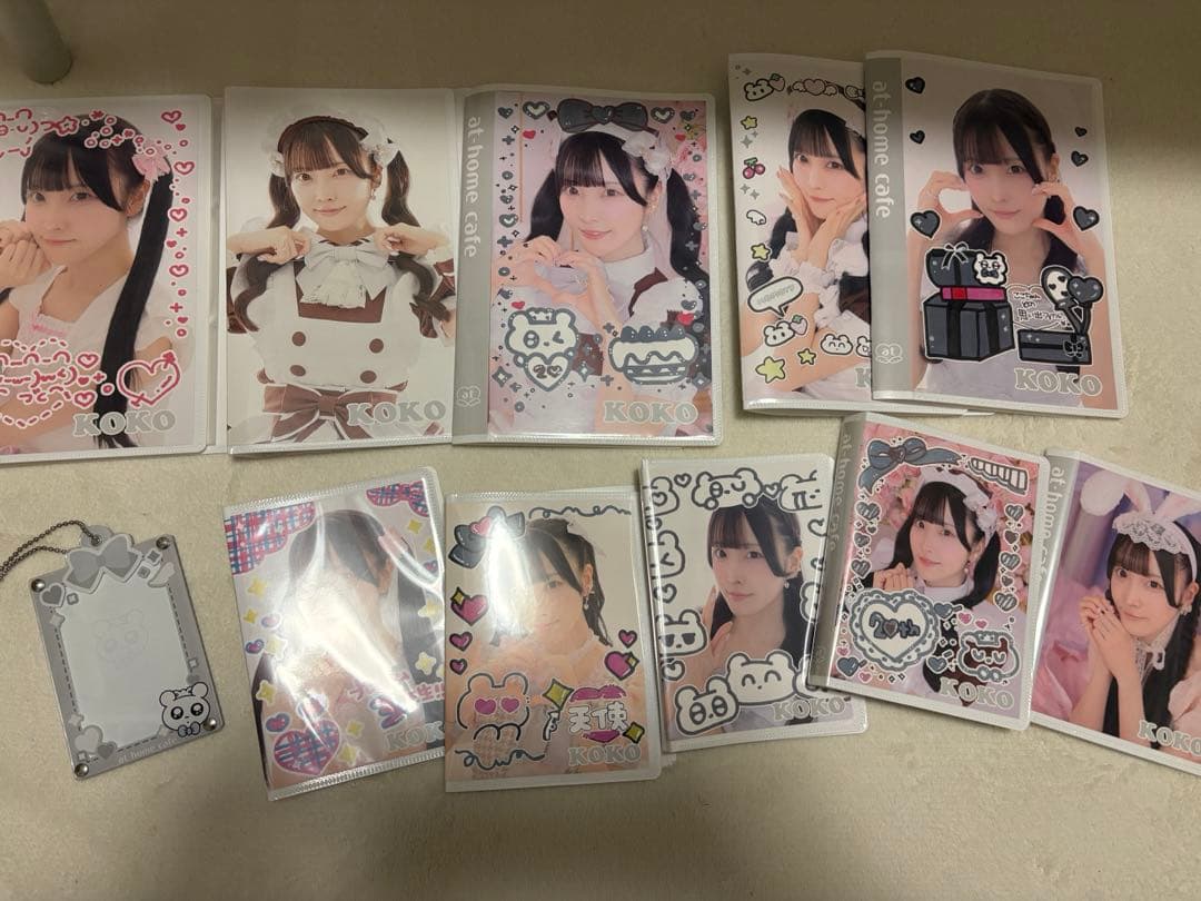 あっとほぉーむカフェ ここ グッズ