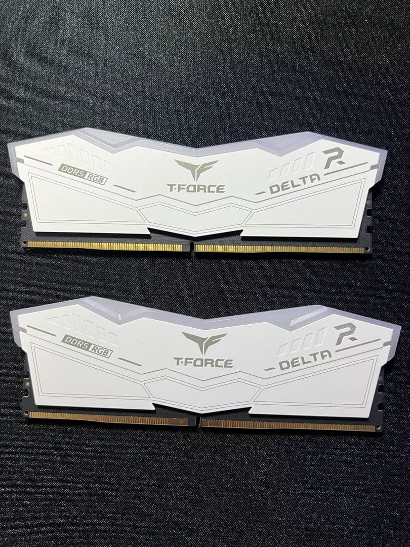 Team RGB(発光型)DDR5 6200Mhz 16GBx2 ホワイト