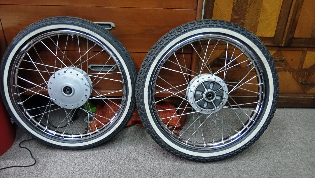 スーパーカブ純正・C70から外し・タイヤ前後セット・チューブ・リムバンド新品