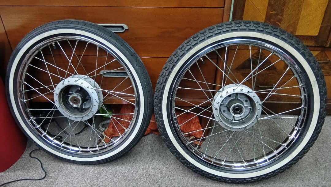 スーパーカブ純正・C70から外し・タイヤ前後セット・チューブ・リムバンド新品