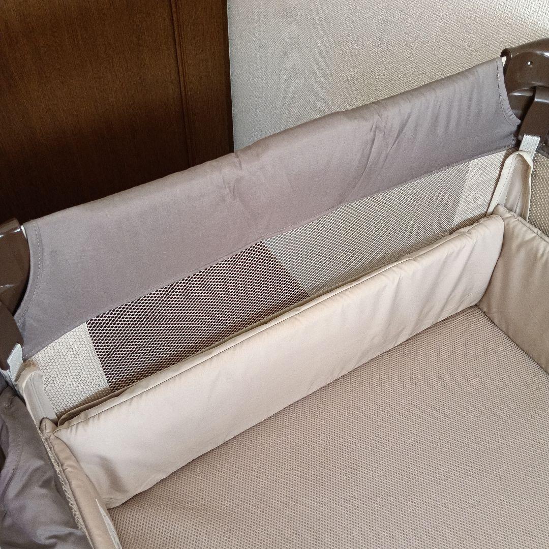 Apricaココネルエアーベビーベッド メッシュ ブラウン・ベージュ66047