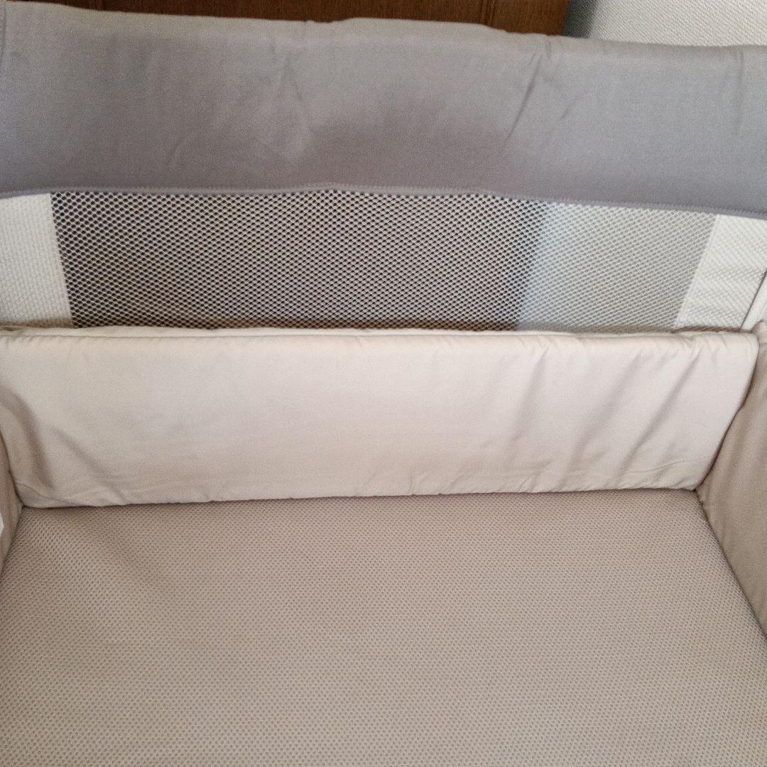 Apricaココネルエアーベビーベッド メッシュ ブラウン・ベージュ66047