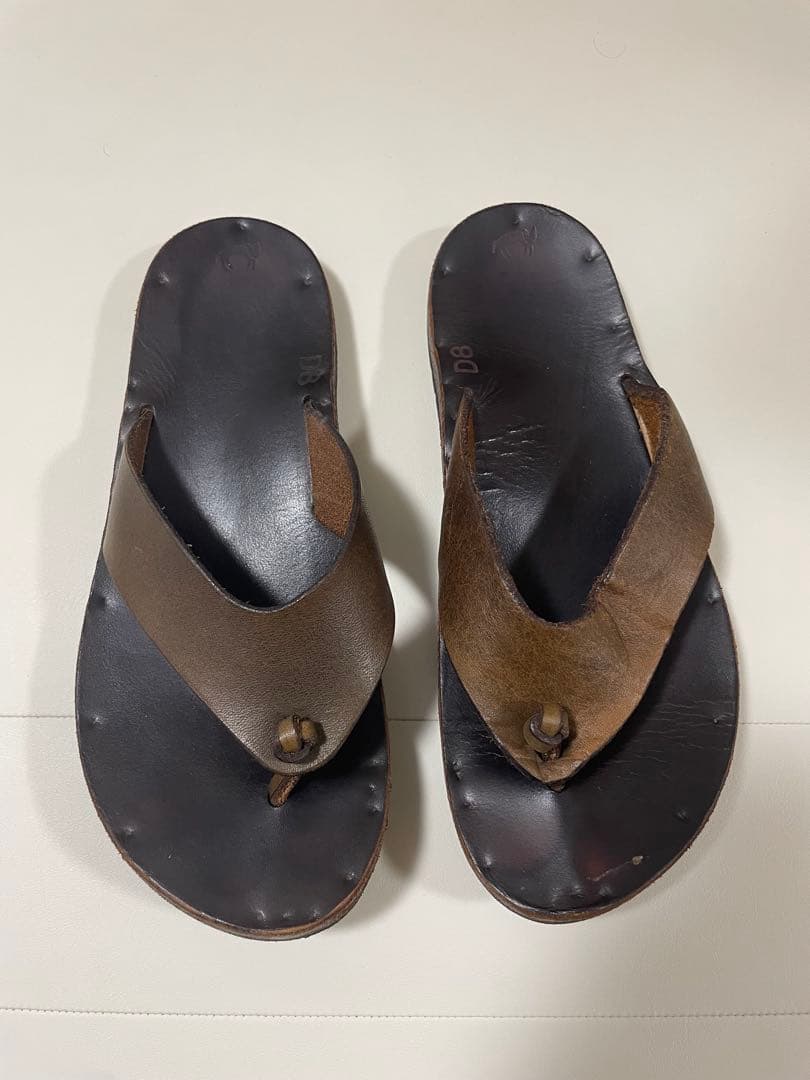 JUTTA NEUMANN サンダル