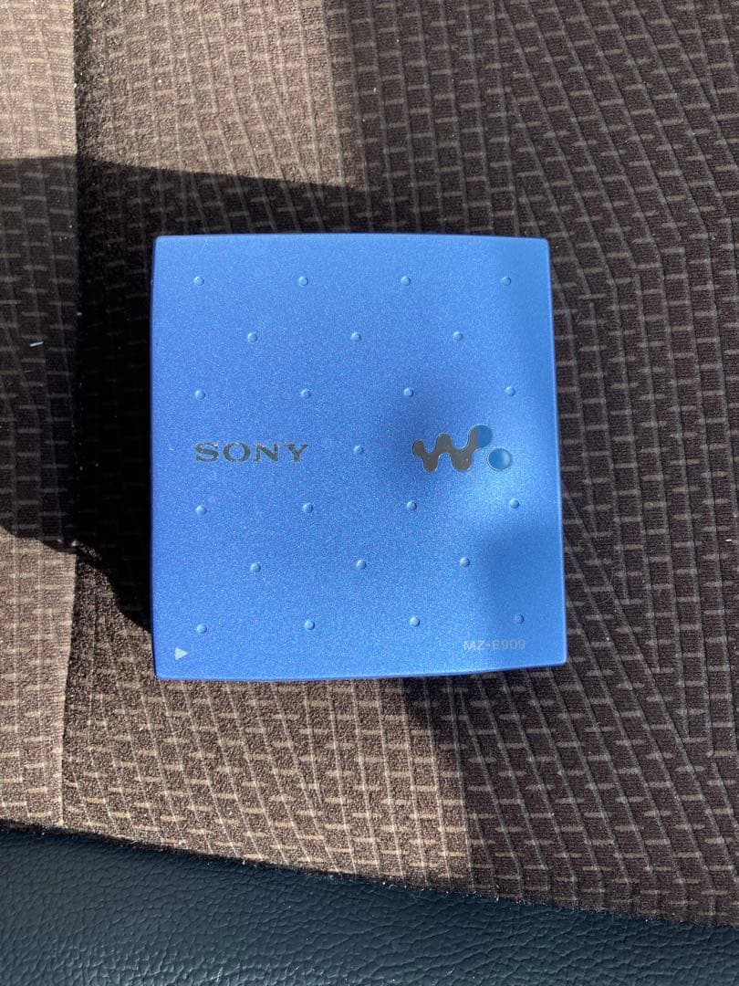 SONY ポータブルミニディスクプレーヤー MZ-E909
