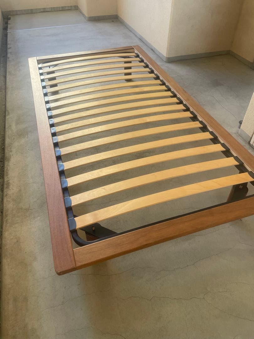 【引取限定】無印シングルベッドフレーム ナチュラルウッド