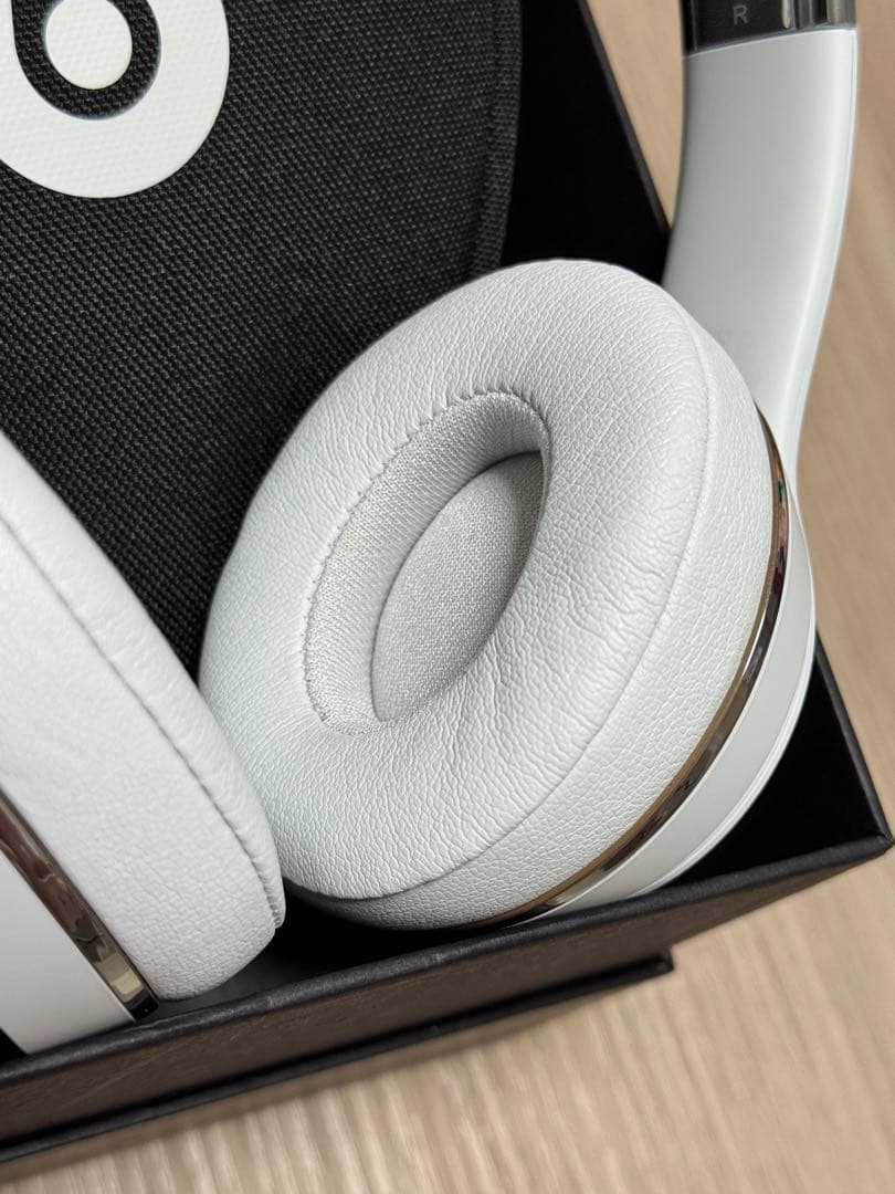 【即購入OK】beats solo3 wireless シルバー