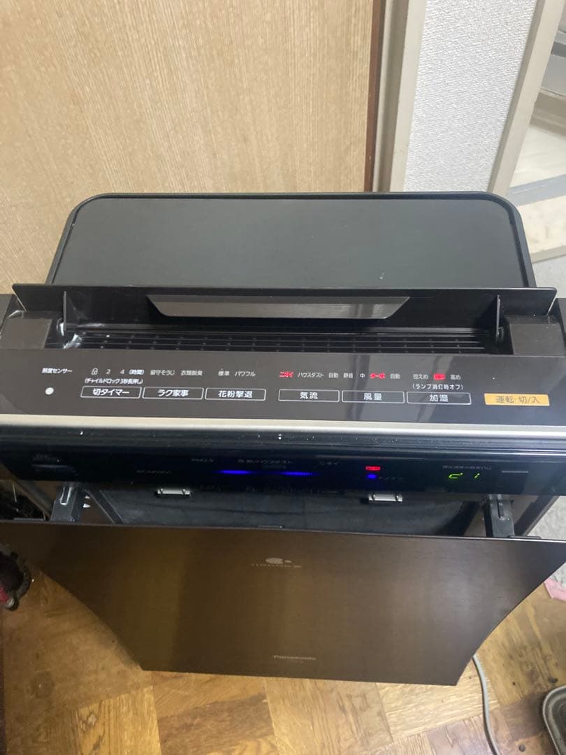 Panasonic 空気清浄機 F-VXM90 取扱説明書付き　2016年製