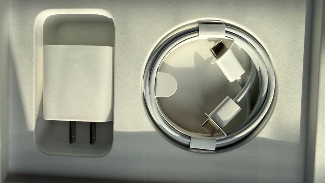 iPad mini (第6世代)スターライト64GB Wi-Fi