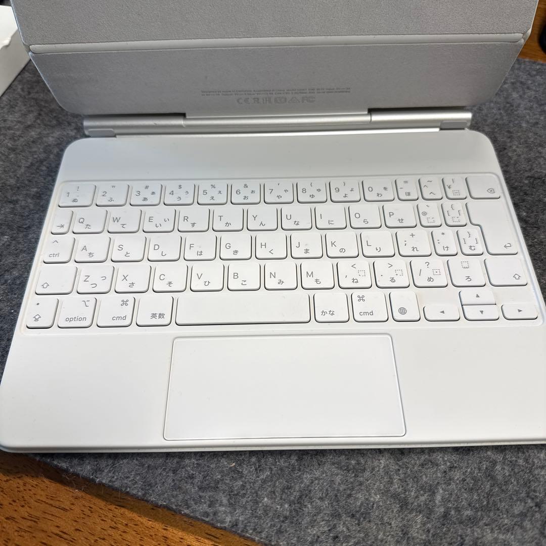 Apple純正 Magic Keyboard 11インチ MJQJ3J/A 白