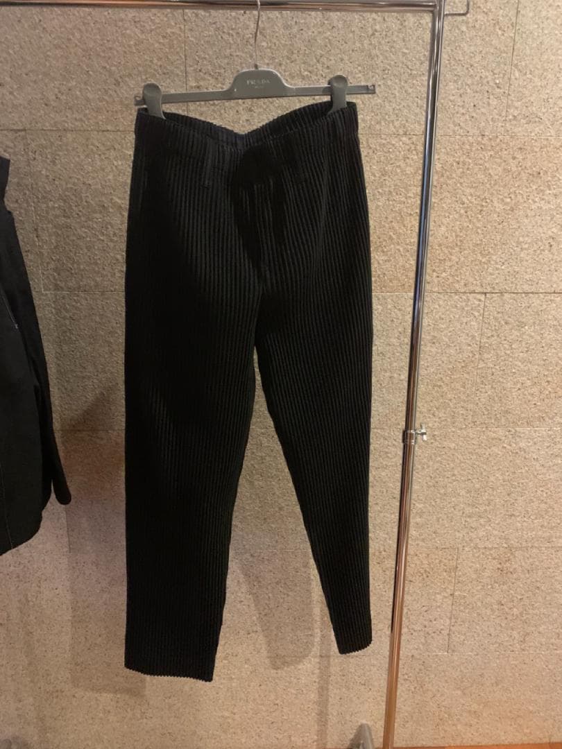 た*様 homme plisse イッセイミヤケ プリーツパンツ 黒 2