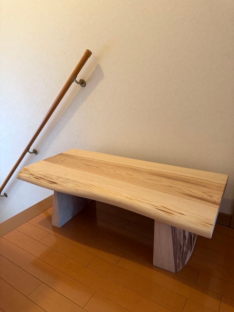 天然杉高級節なし中杢目テーブル　一枚板唯一無二‼️