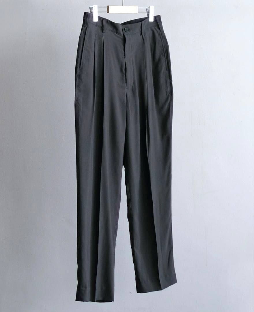 山内 21SS レーヨンシルクキュプラ ツータックパンツ