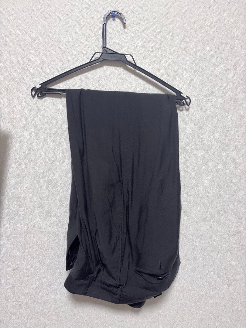 山内 21SS レーヨンシルクキュプラ ツータックパンツ