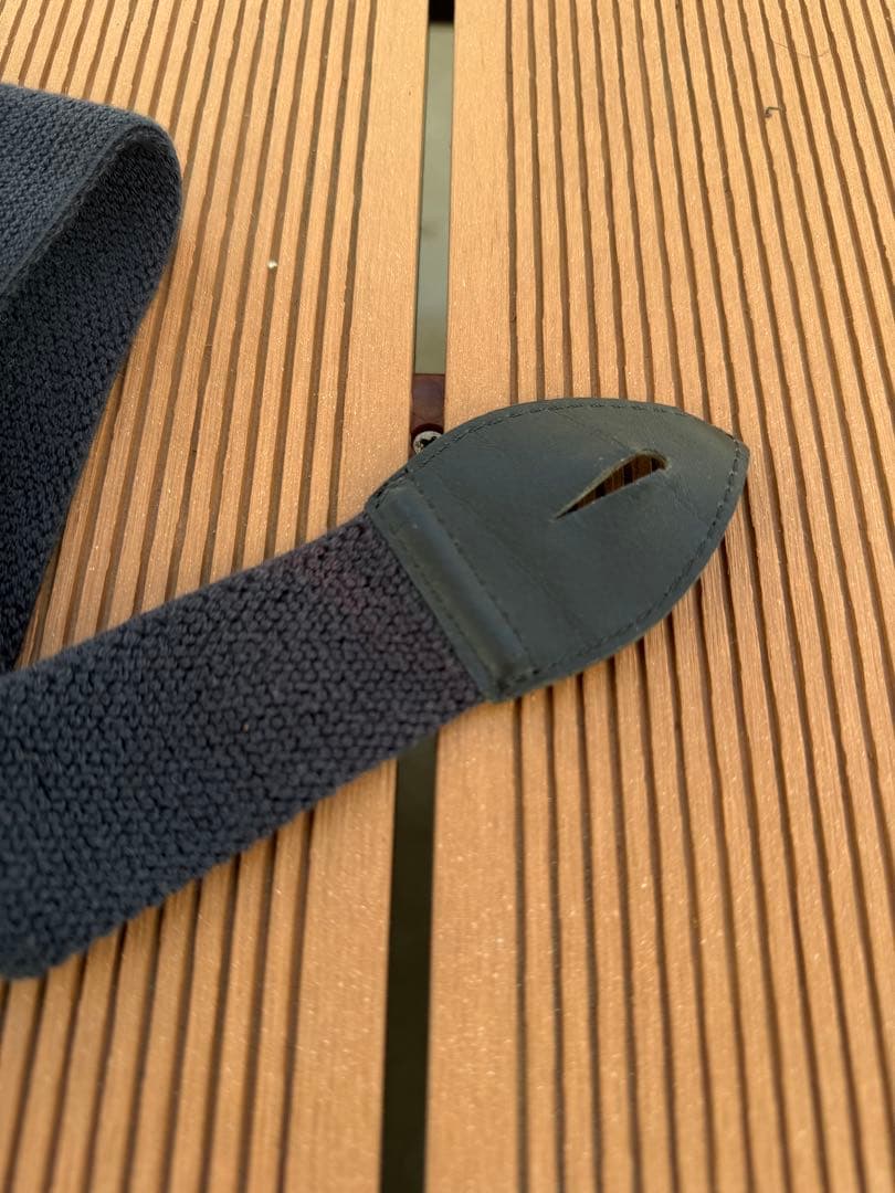 ナイジェル・ケーボン サスペンダーネイビー