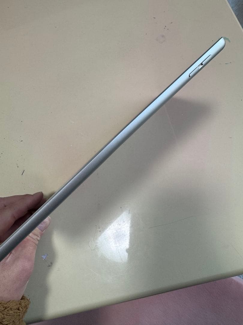 iPad第8世代 32GB シルバー　WiFi