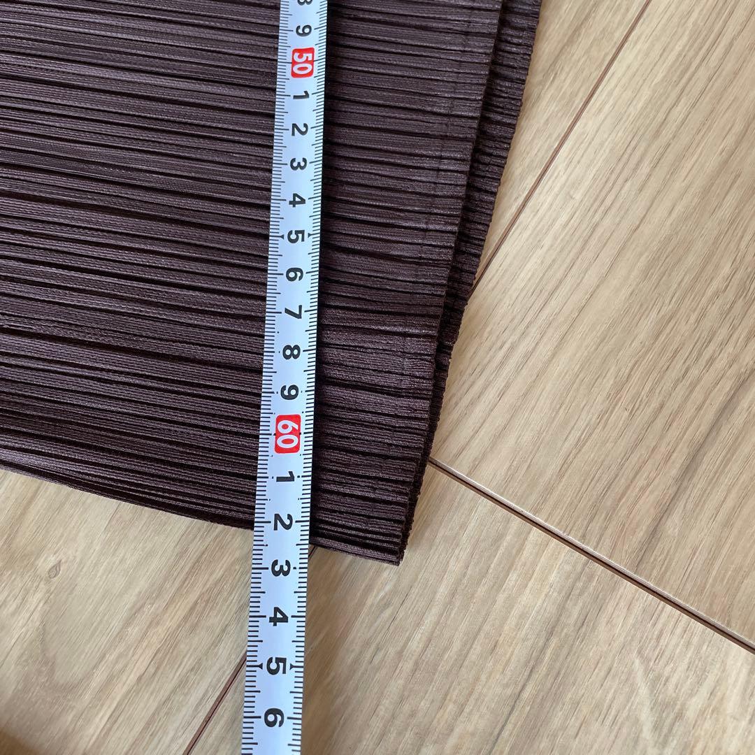 プリーツプリーズ　パンツ　は