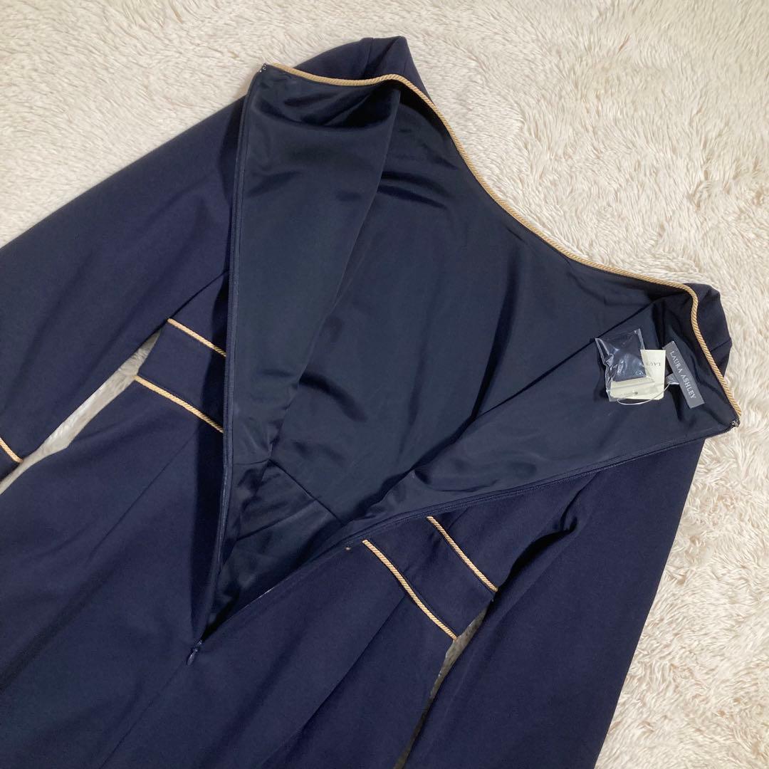 未使用タグ付 ローラアシュレイ ひざ丈ワンピース フレア 七分袖 紺色