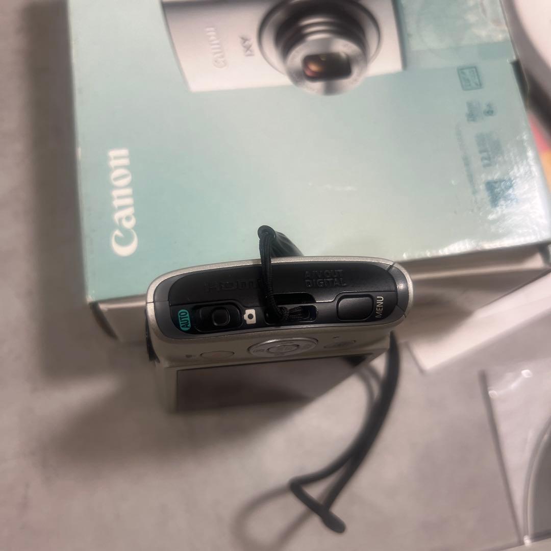 美品　Canon IXY 600f シルバー 動作良好