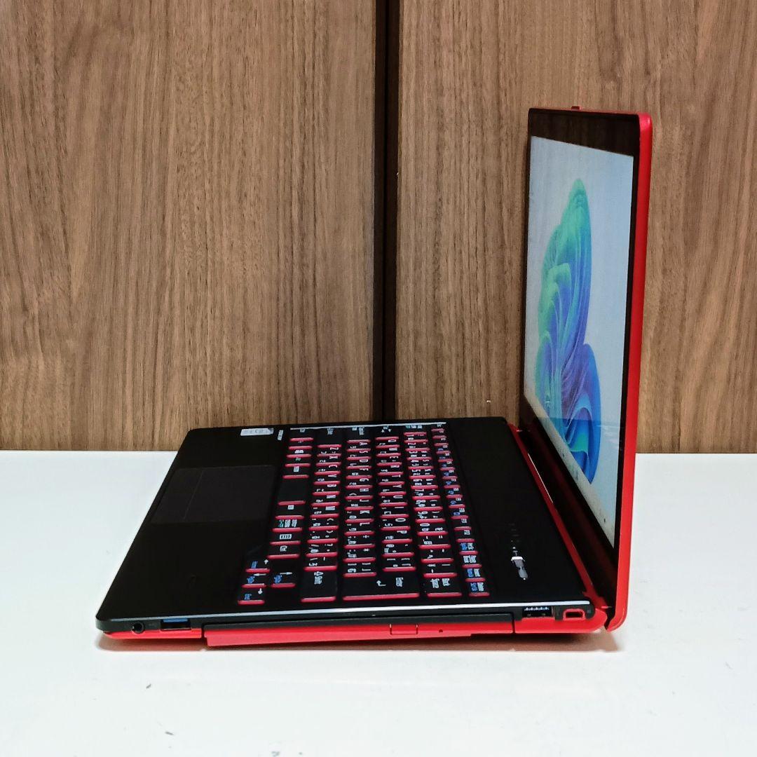 FUJITSU LIFEBOOK Corei5 メモリ12GB SSD512GB