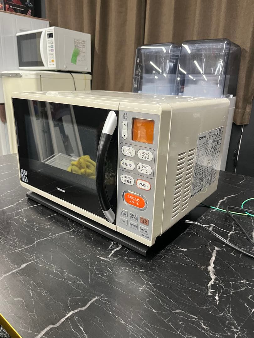 TOSHIBA（東芝）電子レンジ ER-YJ3A（W）2012年製