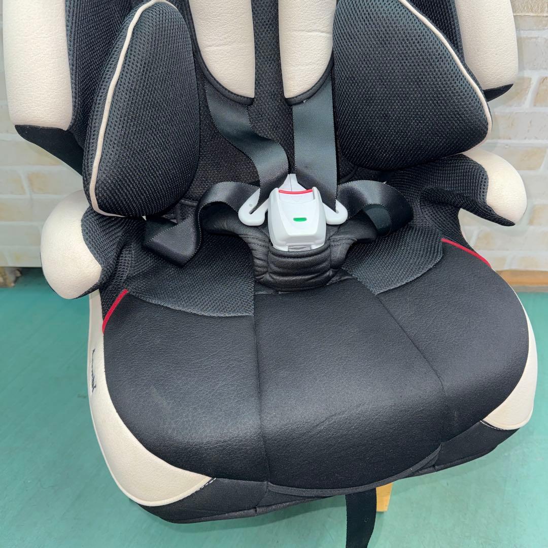 コンビ　ジュニアシート　ジョイトリップEG GA 1才から