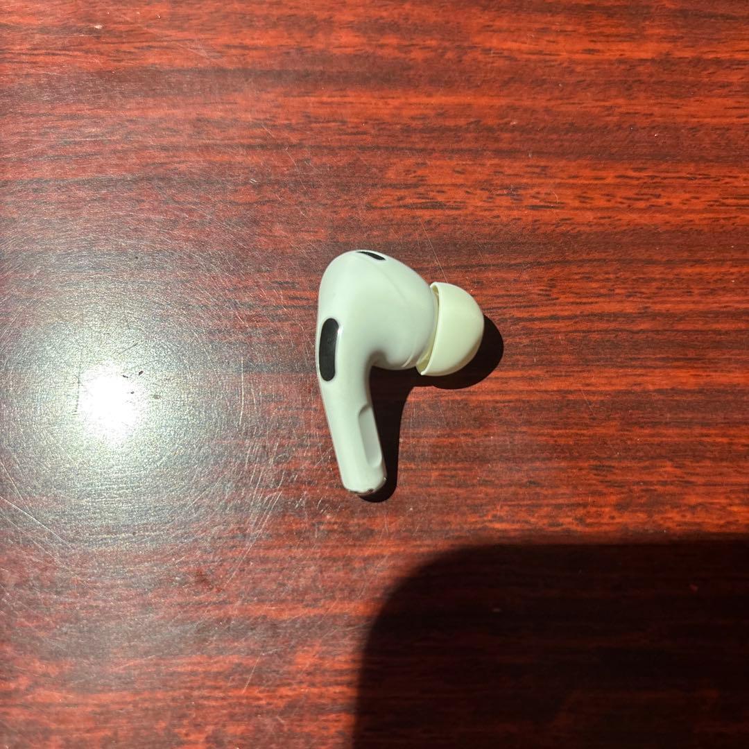 【右耳のみ】AirPods Pro2（A2698）本体 充電ケース付き