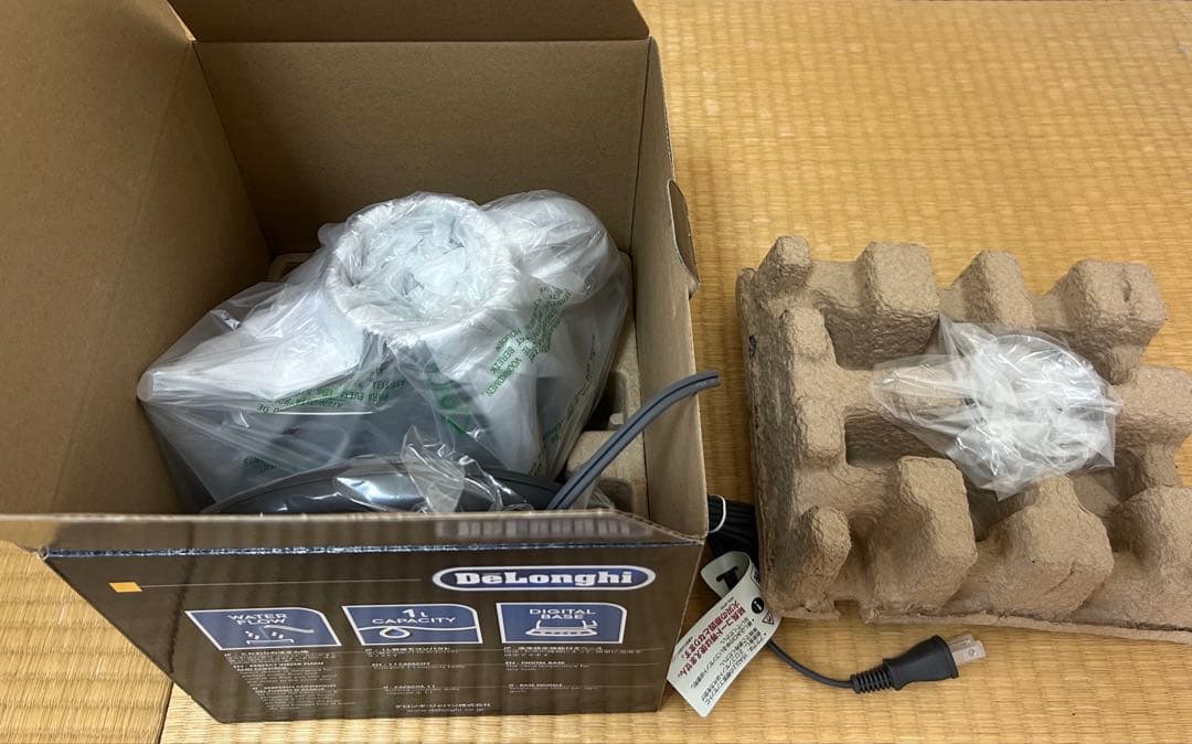 DeLonghi デロンギ 電気ケトル アイコナ KBOE1230J-GY