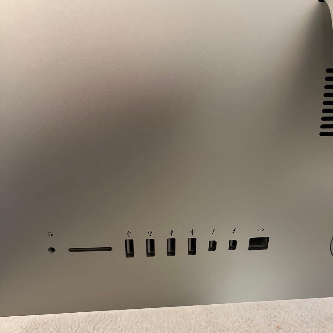 iMac 21.5インチ ワイヤレスキーボード・マウス付き