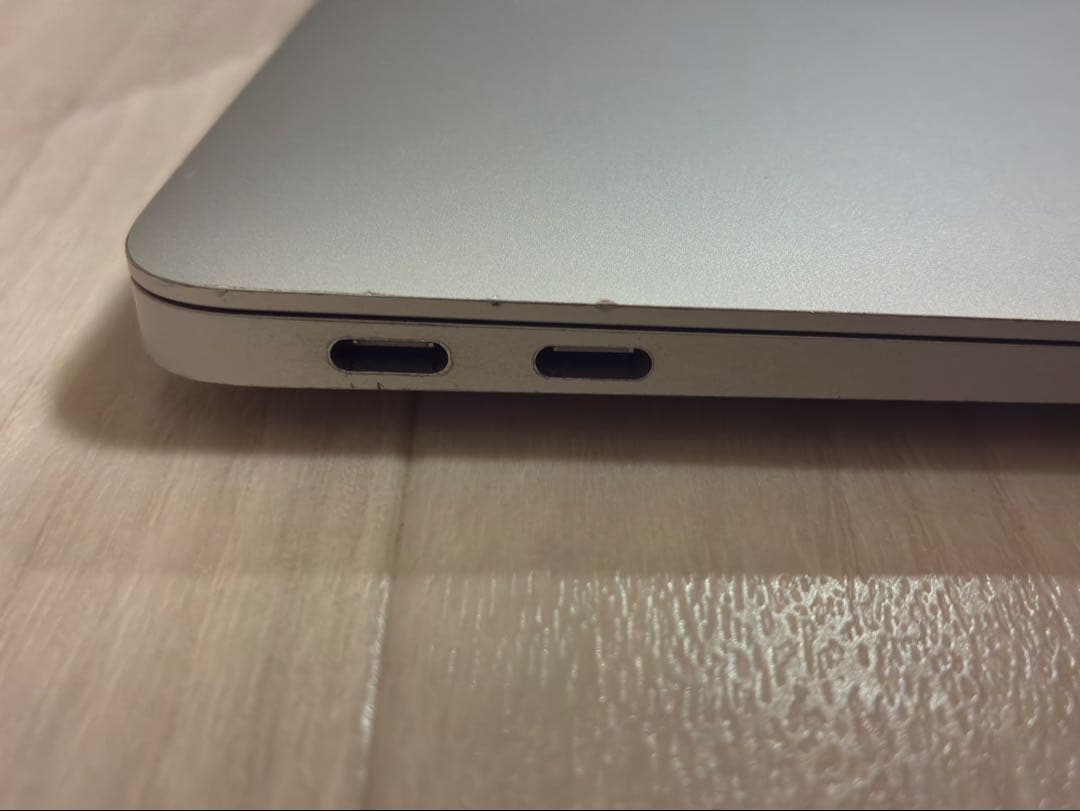 MacBook本体 MacBook Air 2018 i5-8200U 16GB SSD256GB