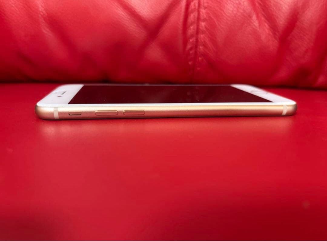 Apple iPhone 8 ゴールド 本体　64GB