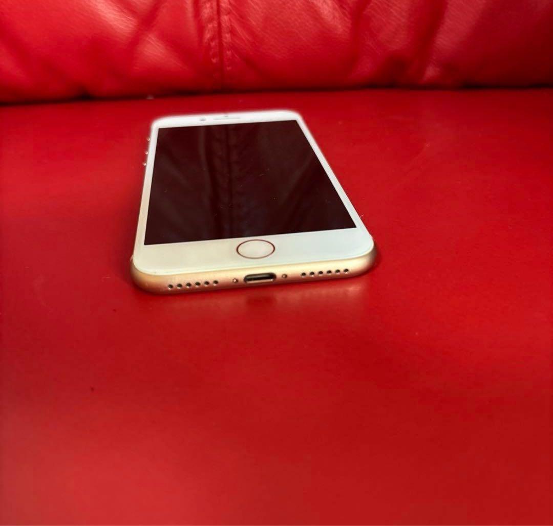 Apple iPhone 8 ゴールド 本体　64GB