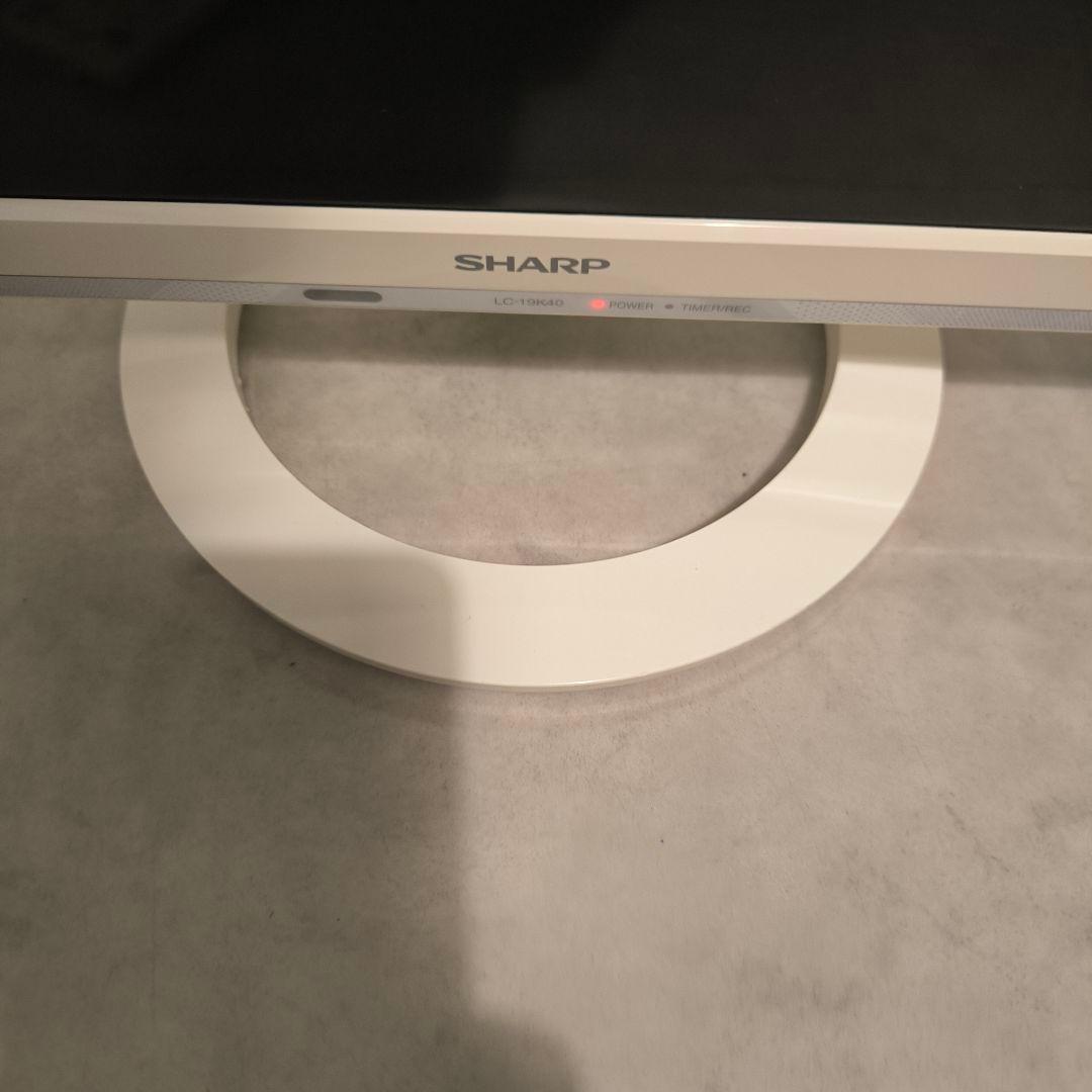 シャープ 19V型 AQUOS ハイビジョン 液晶テレビ LC-19K40-W