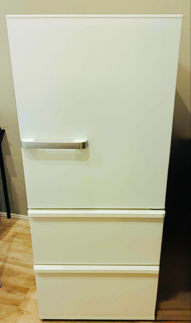 ◾️冷蔵庫◾️AQR-27N(W) (右開き)◾️お値下げ中◾️