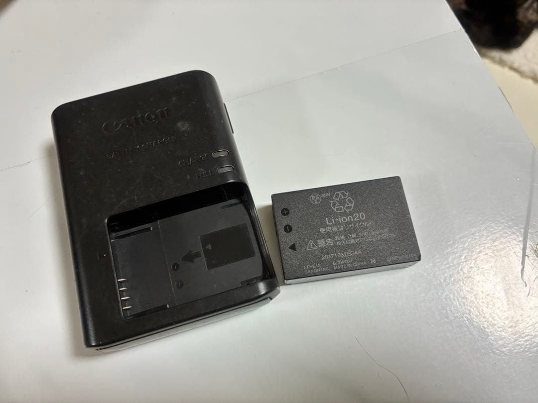 Canon EOS M100 ミラーレス一眼