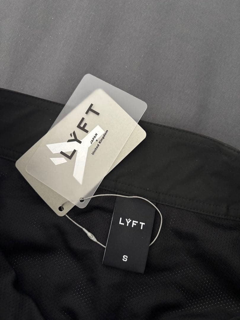 【kiri】LYFTステージショーツ　サイズS サーフパンツ リフト