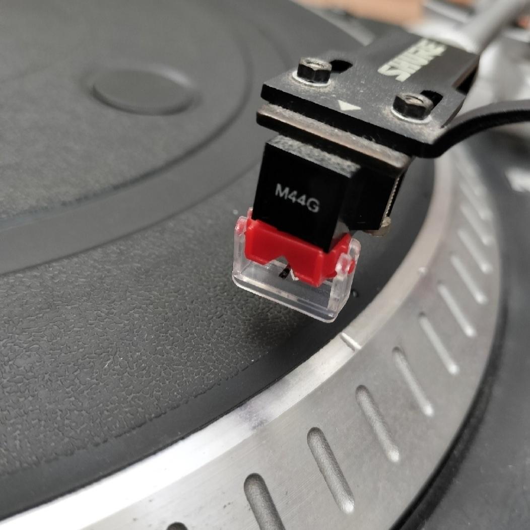 NumarkTT200 ターンテーブルRCAケーブルニュマークレコードプレーヤー