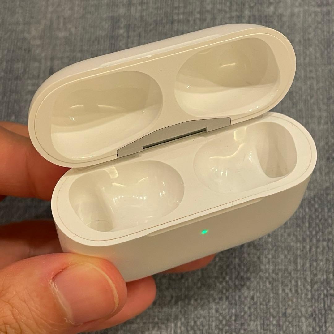 AirPods Pro 第2世代 Lightning ワイヤレス充電ケース付き