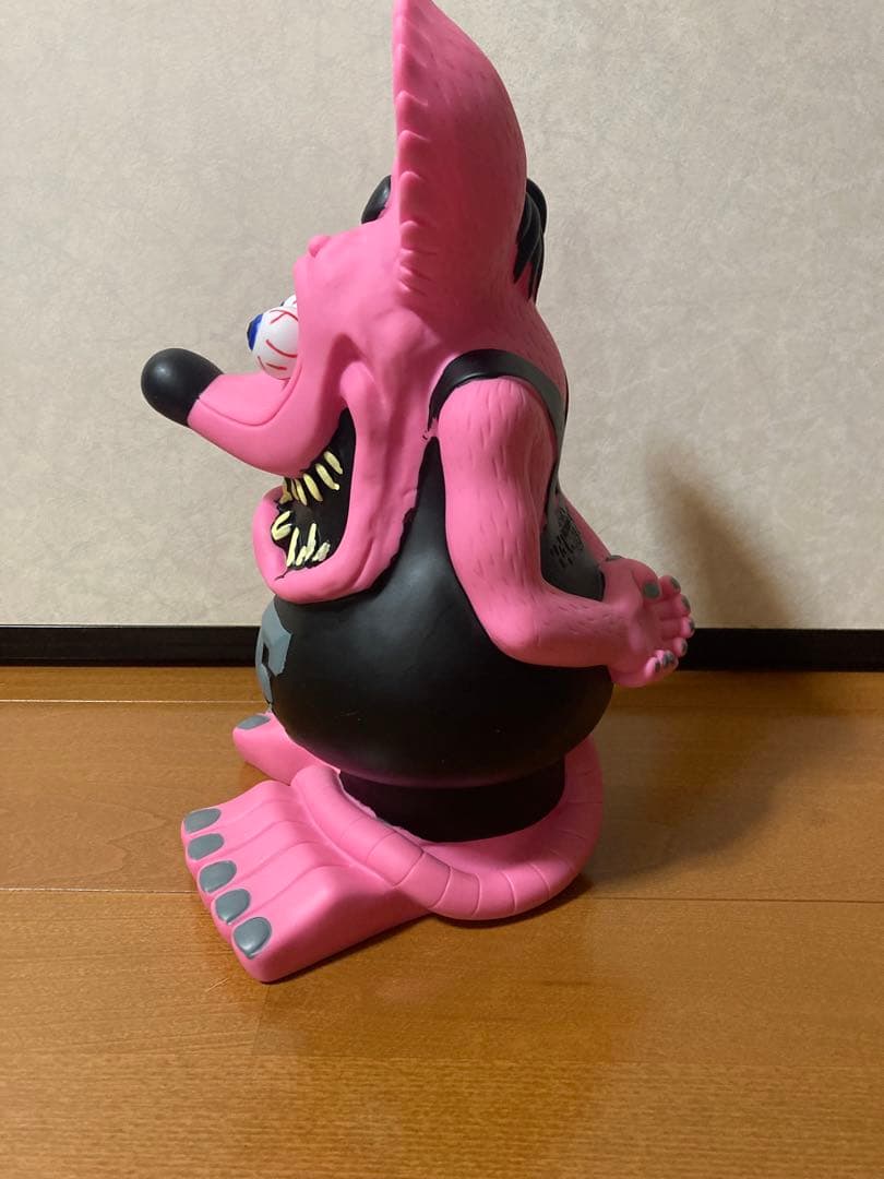 専用ページ ラットフィンク BIGフィギュア ピンク＆ブラック 新品 匿名配送